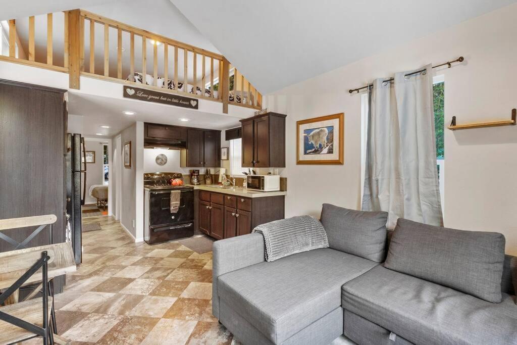 Cozy Tiny Home Steps Away From Mt. Rainier Ashford Esterno foto