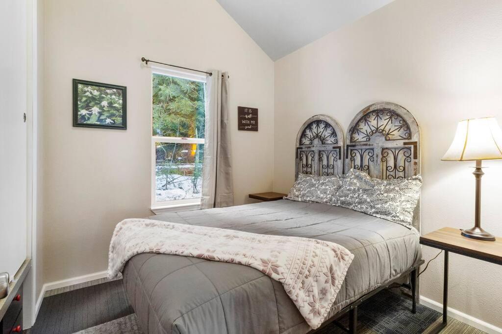 Cozy Tiny Home Steps Away From Mt. Rainier Ashford Esterno foto