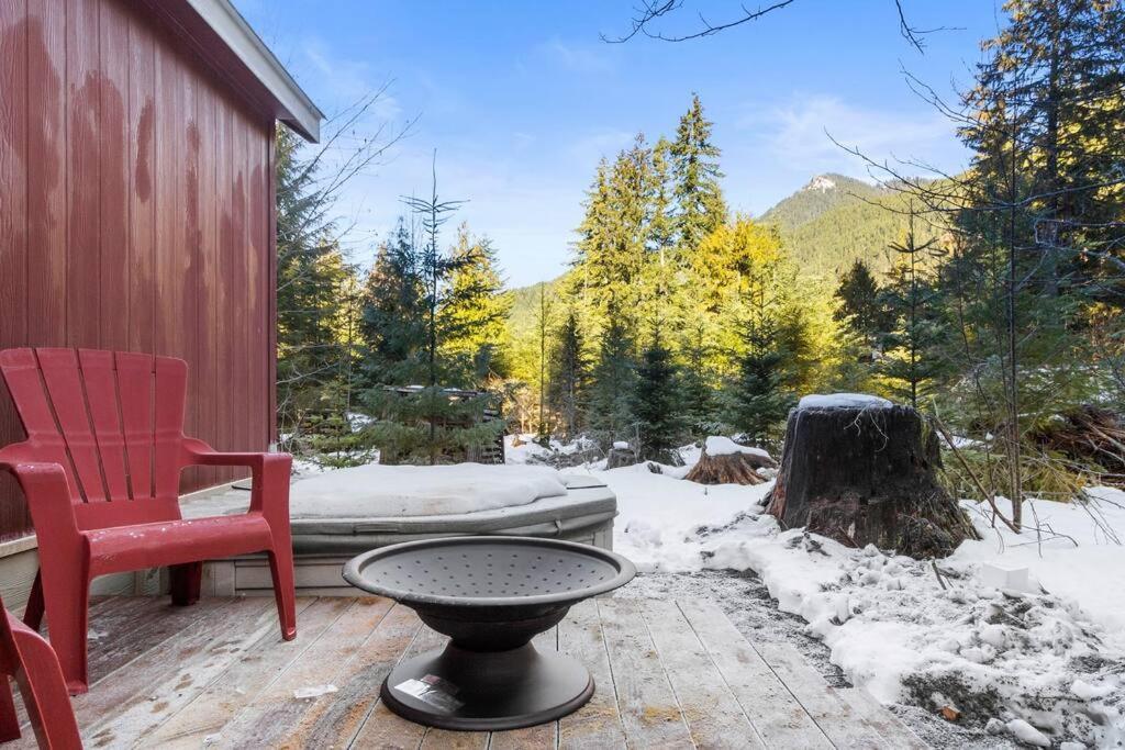 Cozy Tiny Home Steps Away From Mt. Rainier Ashford Esterno foto