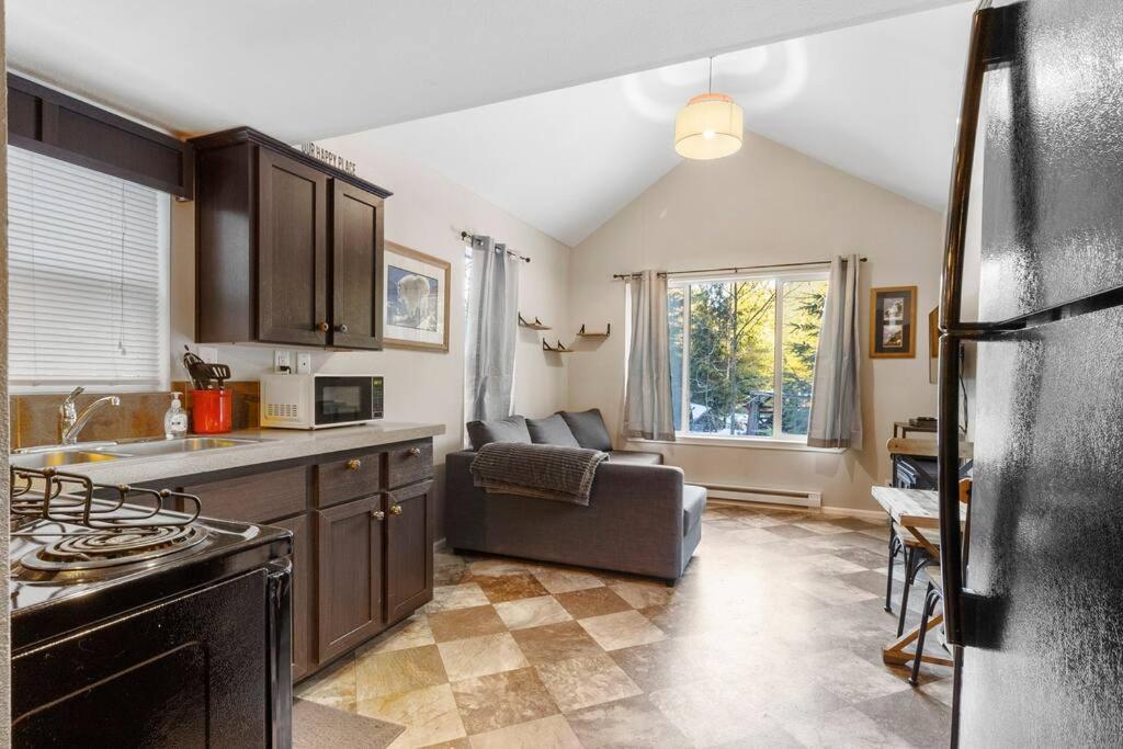 Cozy Tiny Home Steps Away From Mt. Rainier Ashford Esterno foto