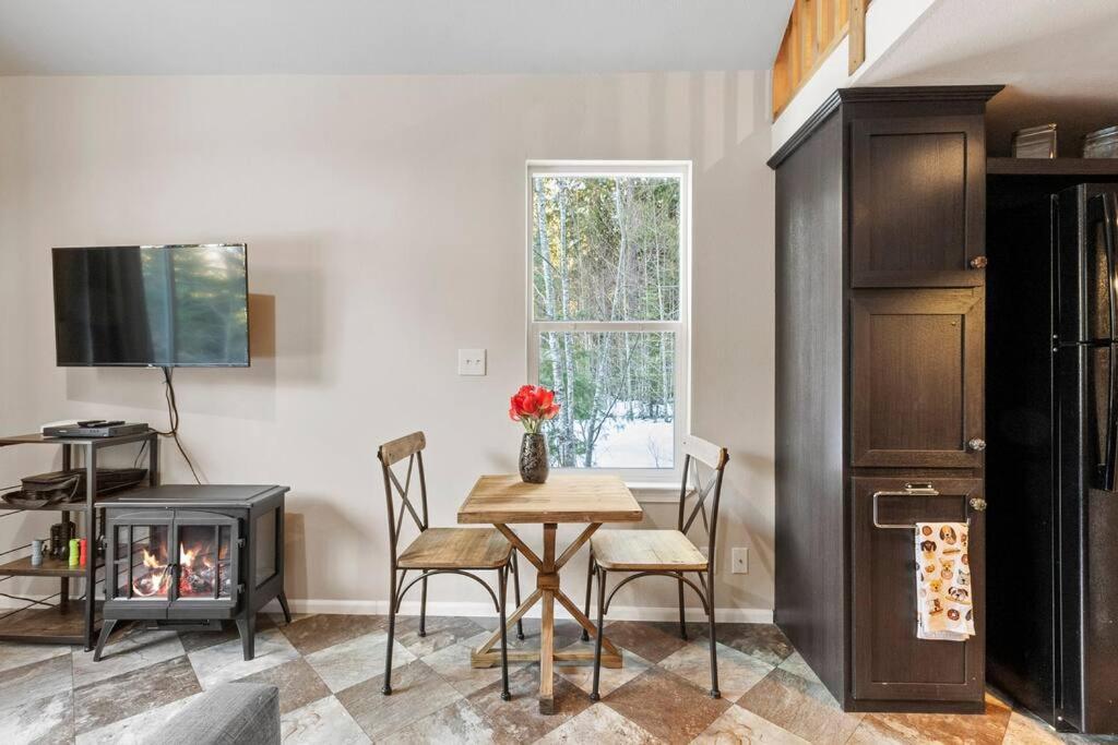 Cozy Tiny Home Steps Away From Mt. Rainier Ashford Esterno foto